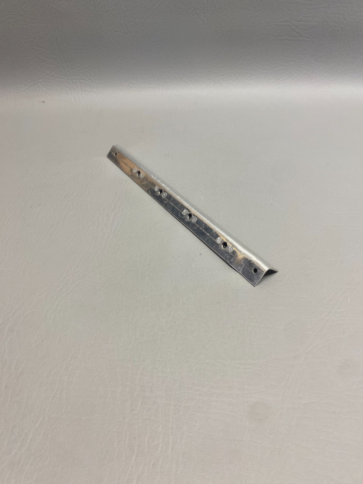 1213513-3 Cessna Stiffener