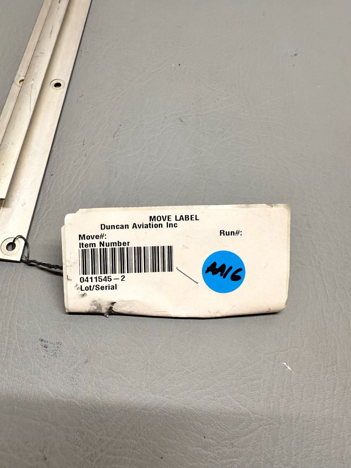 0411545-2 Cessna 150 Seat Rail (Inboard)