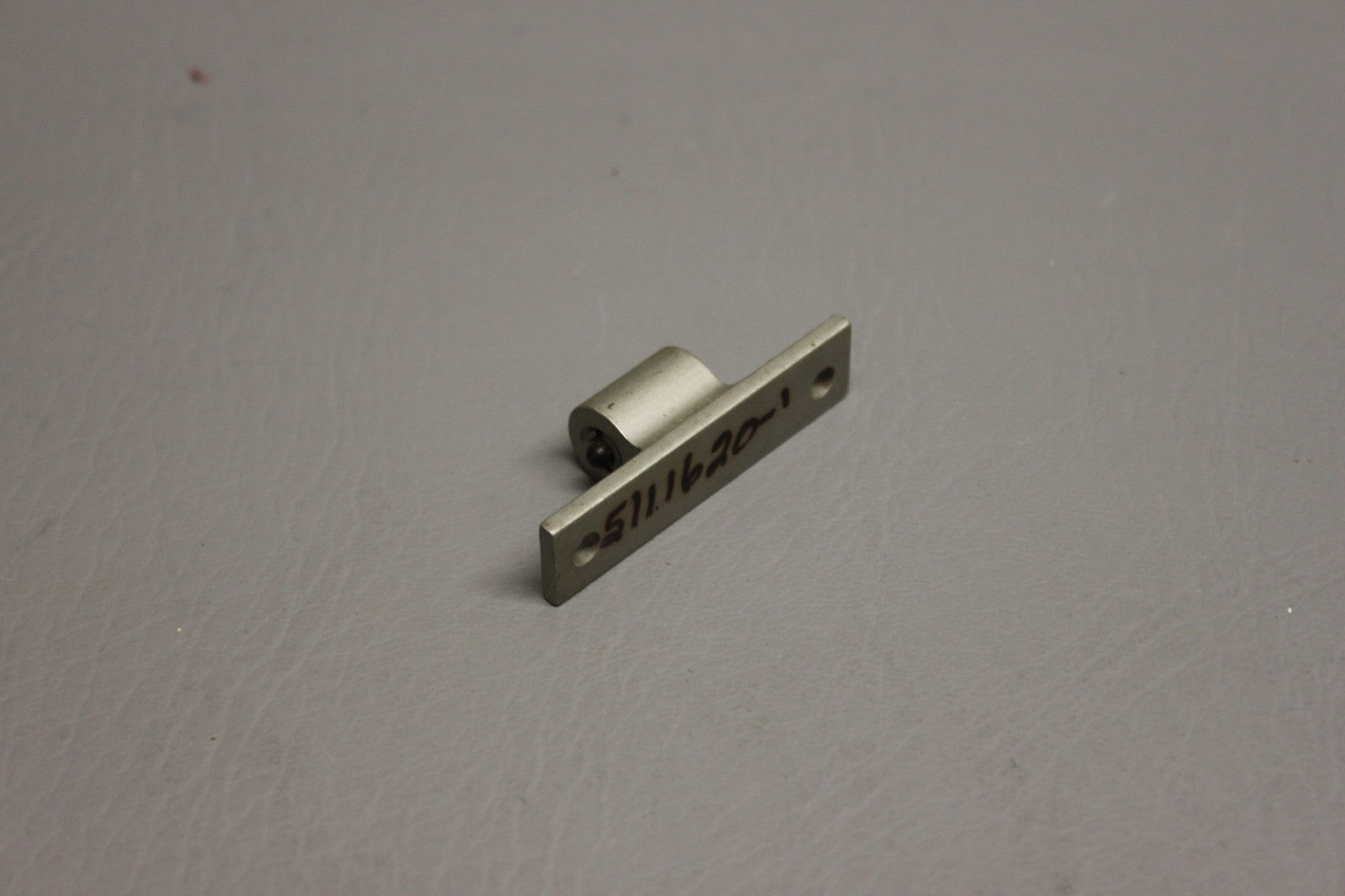 5111620-1 Cessna Stop