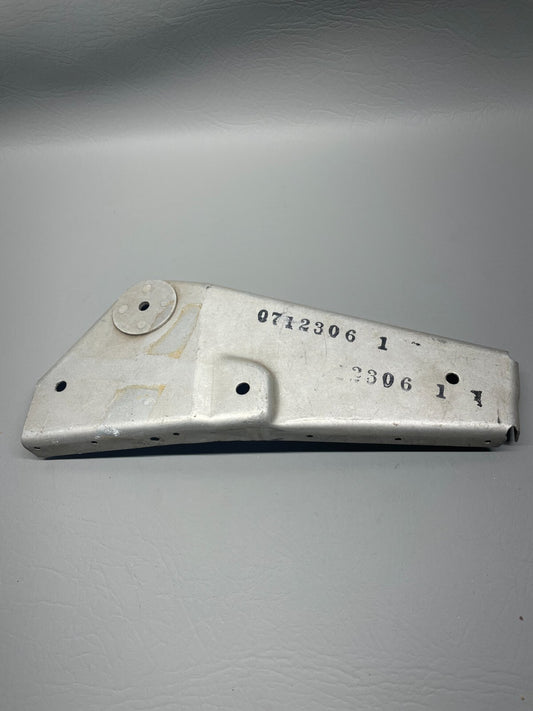 Cessna 180 Elevator Bellcrank Bracket Assy Aft LH P/N 0712306-1 (NEW)