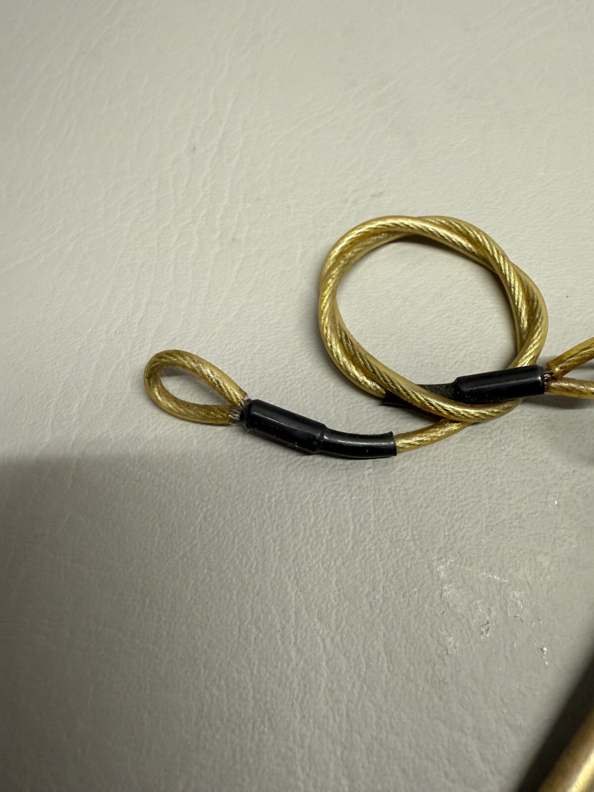43986-000 Piper Lanyard Pin