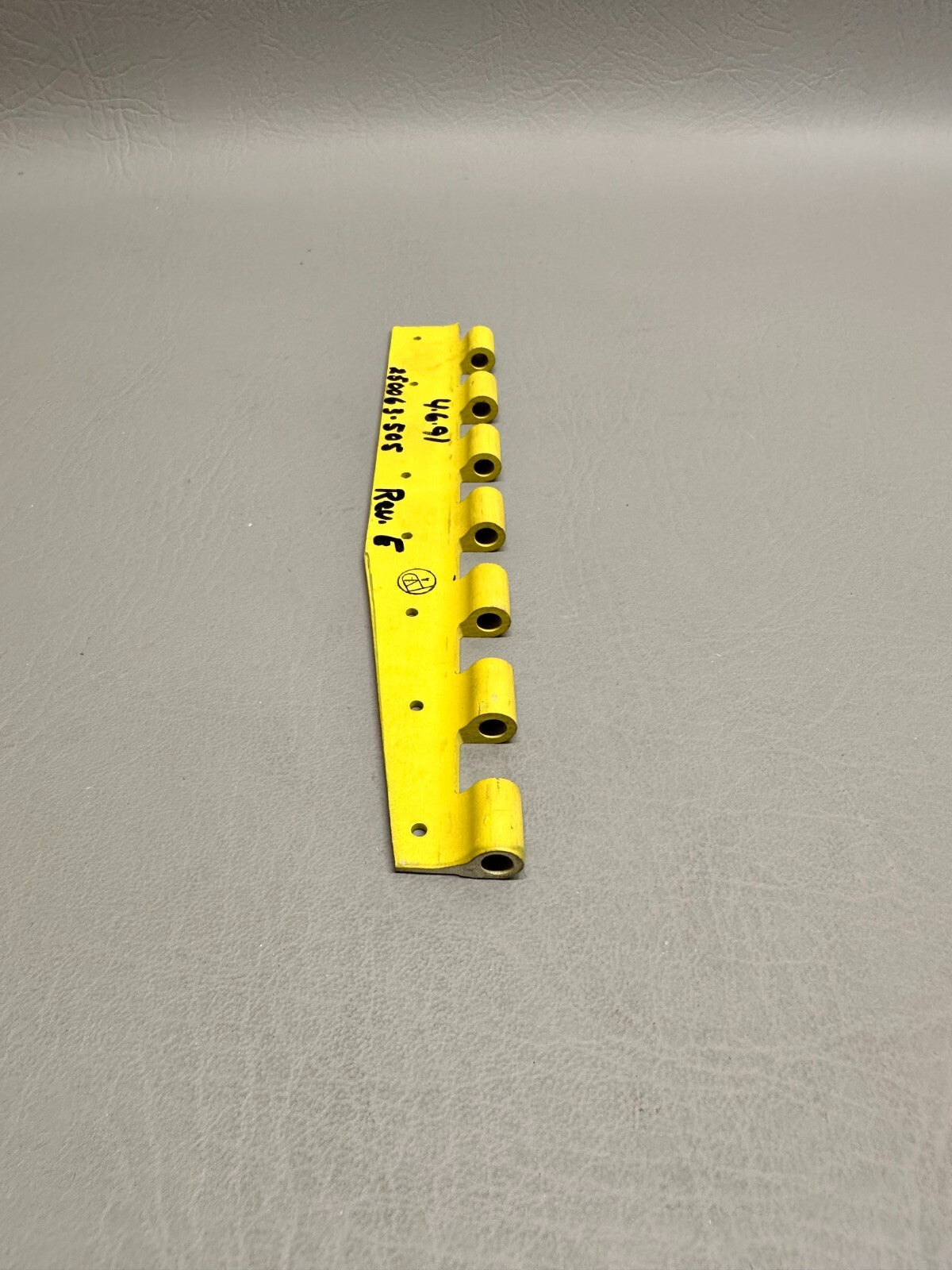 250063-505 Hinge