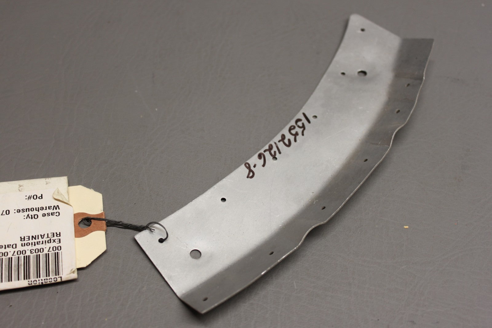1552126-8 Cessna Retainer