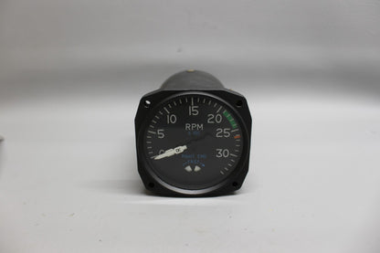 C668016-0102 Instruments Inc. Dual Tachometer Alt P/N 512-02 (OVERHAULED)