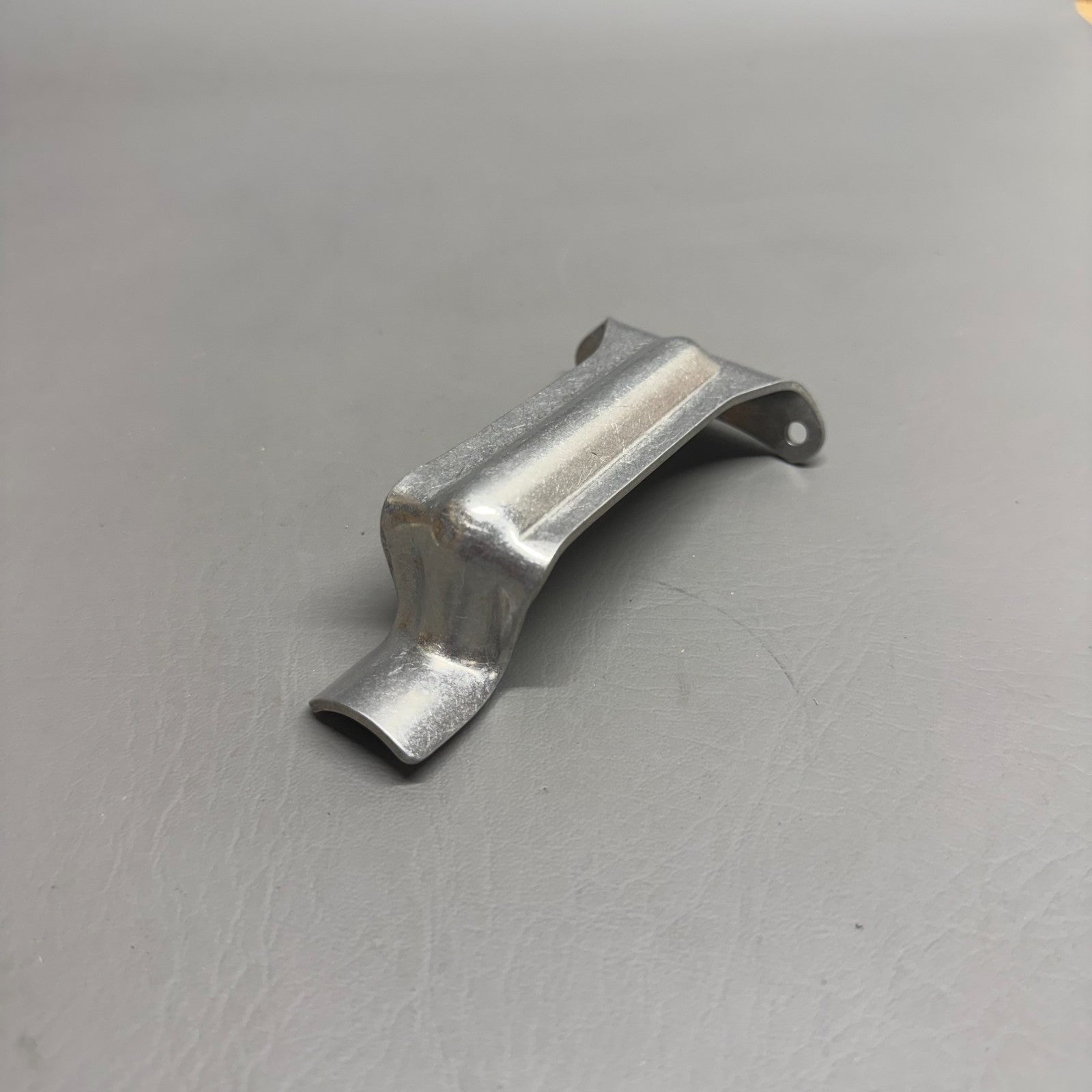 31692-000 Piper Bracket