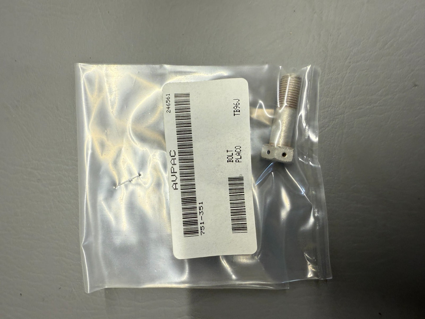 751-351 Piper Bolt (54 Pack)