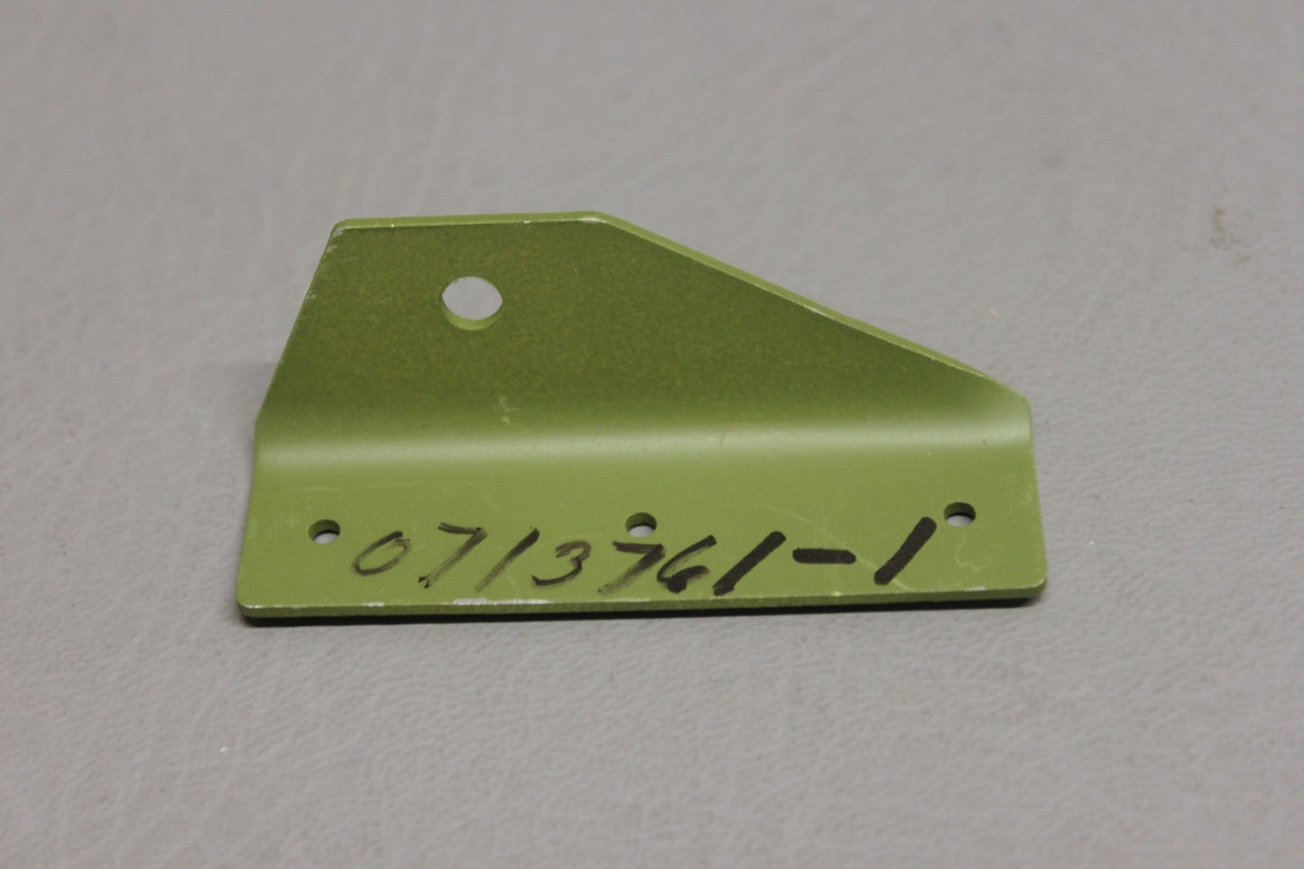 0713761-1 Cessna Parking Brake Bracket