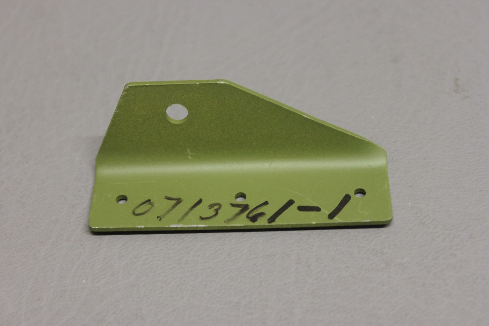 0713761-1 Cessna Parking Brake Bracket