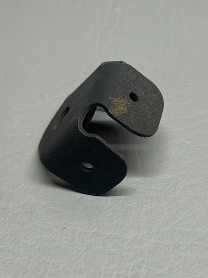 42231-000 Piper Bracket Assy