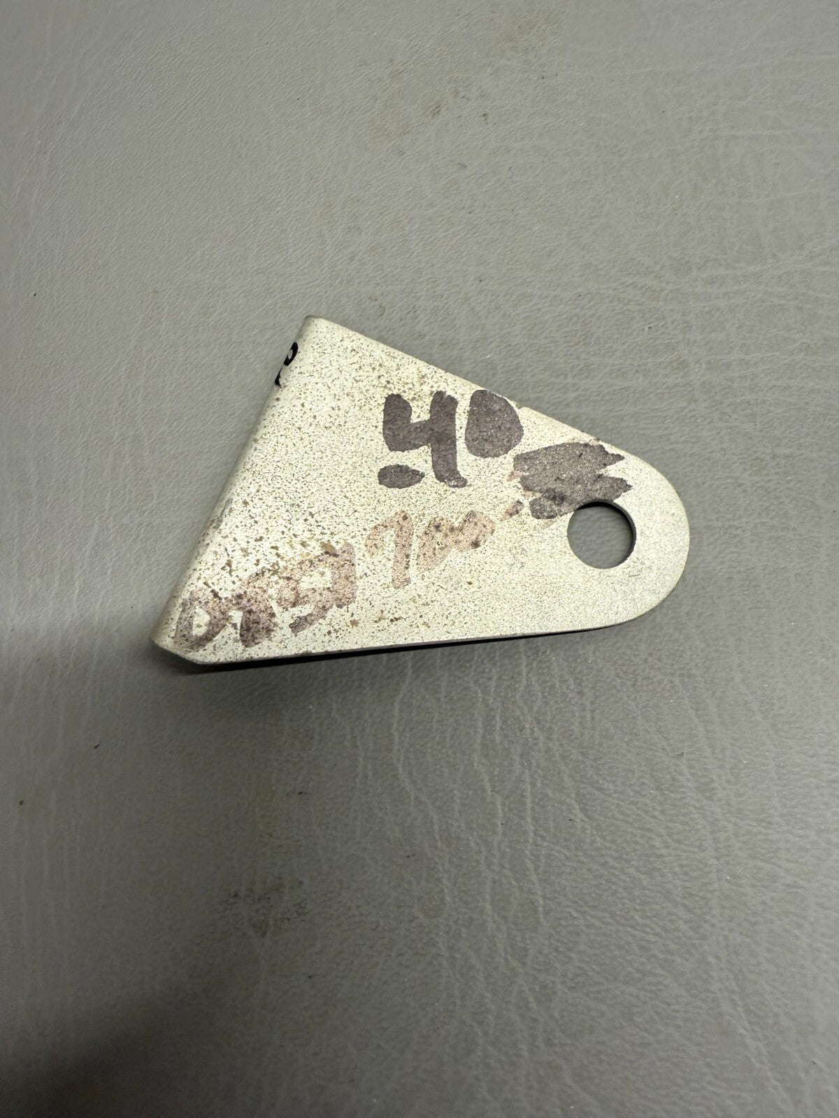 0851700-40 Cessna Support Bracket