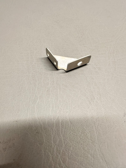 53470-000 Piper Bracket