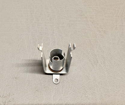 67418-000 Piper Holder