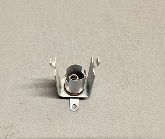 67418-000 Piper Holder
