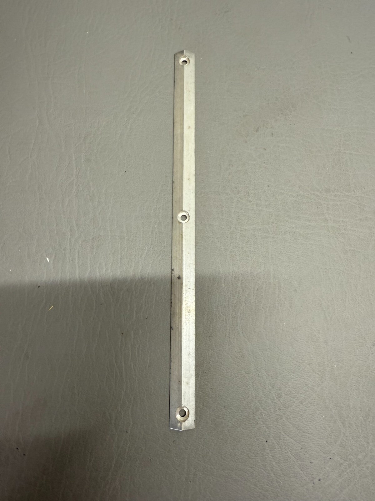 50-110010-183 Beechcraft Stringer