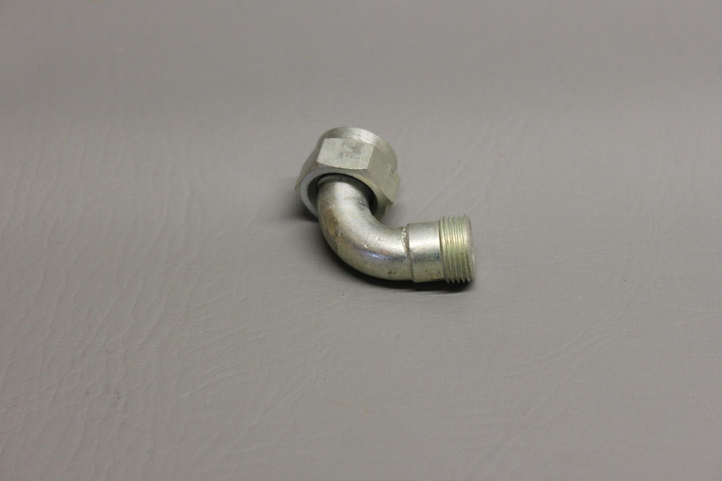 71883 Beechcraft Elbow Assy