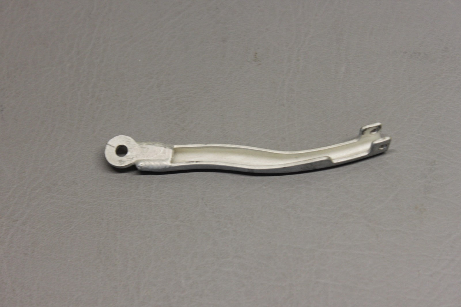 0711040-4 Cessna Door Stop Arm Assy