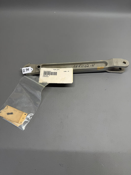 0841102-4 Cessna 310 Main Landing Gear Link