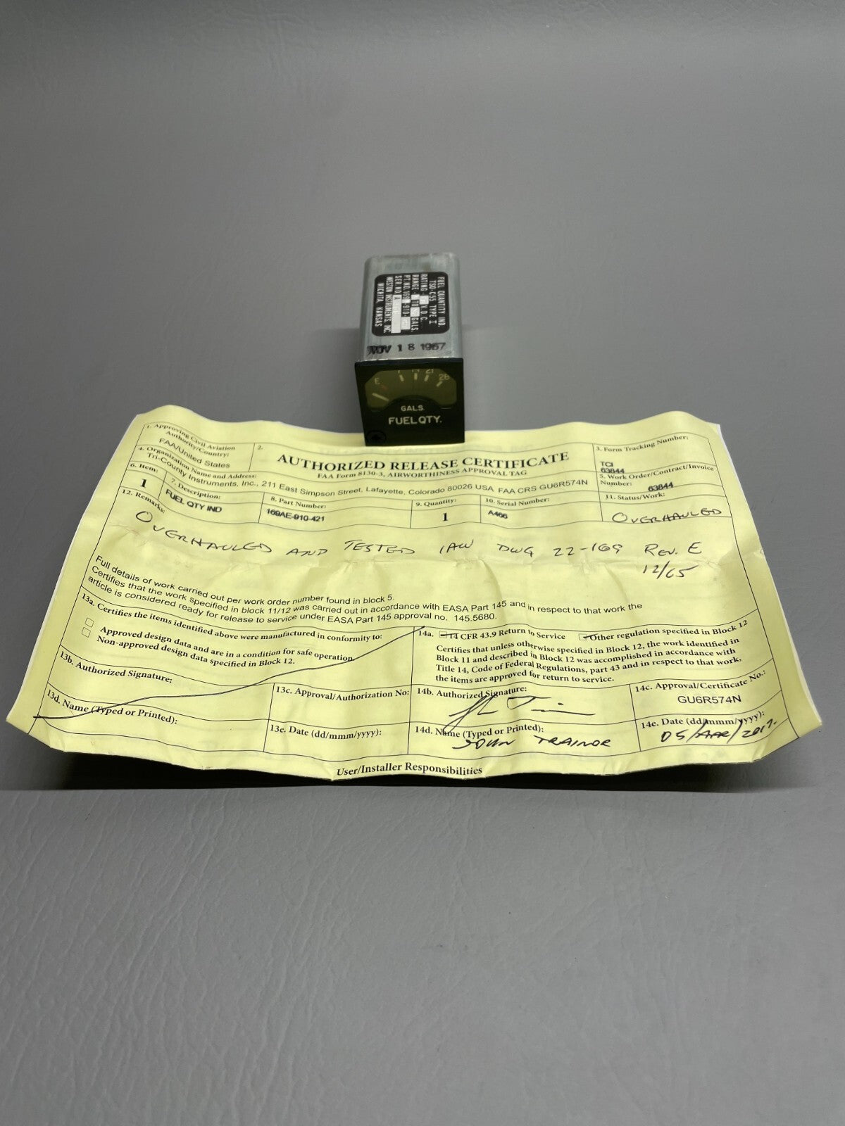Weston Instruments Fuel Quantity Indicator With 8130 P/N 169AF-910-421