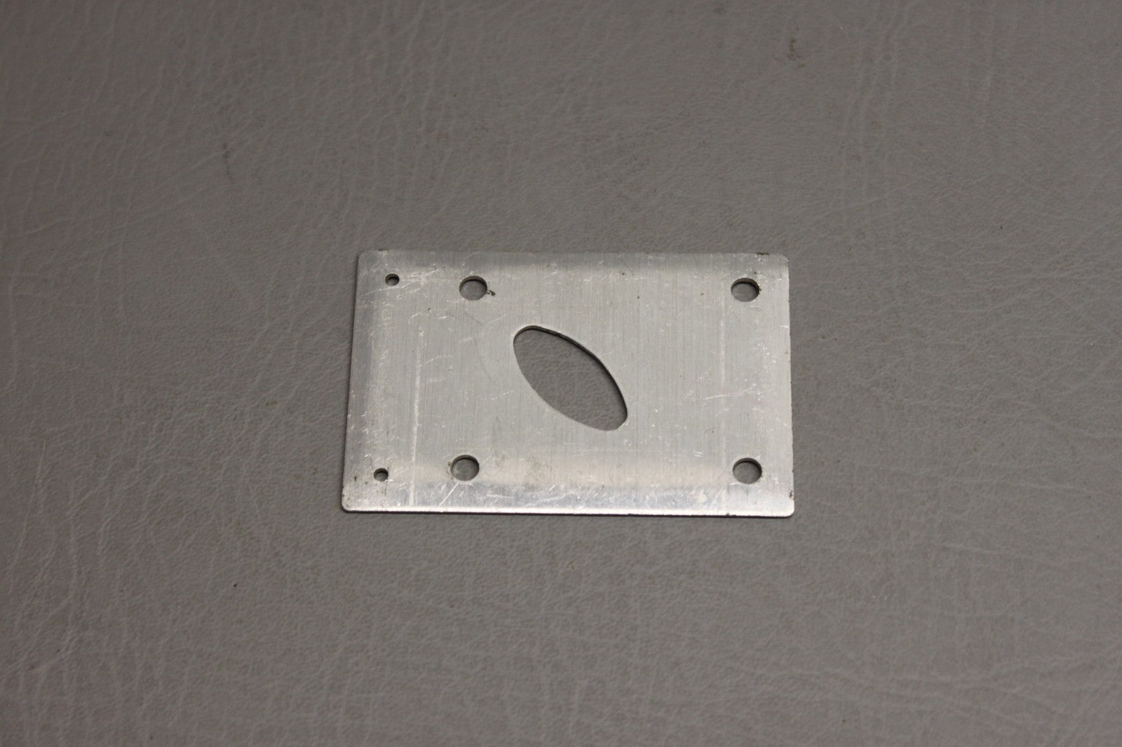 0700072-3 Cessna Plate