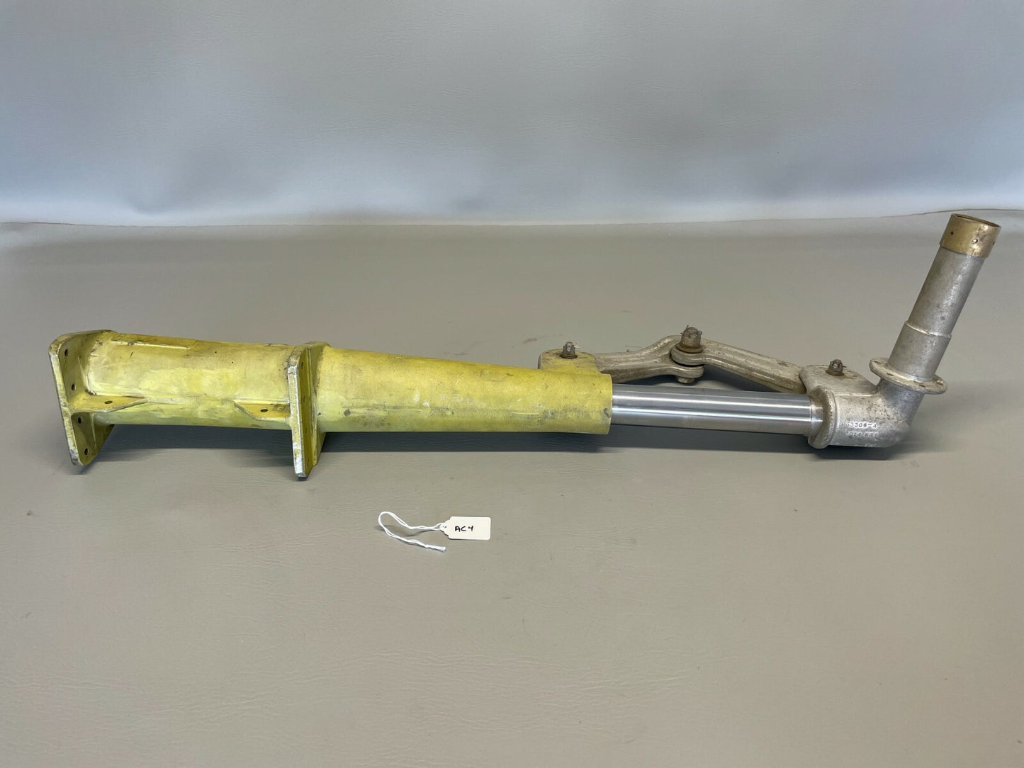 NEW Piper PA-28 Cherokee LH Main Landing Gear Strut Assy P/N 65319-2, 35644-902