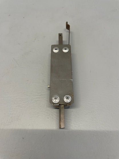 Cessna 177 Cabin Door Latch Assy RH P/N 1511206-11, 1717049-2