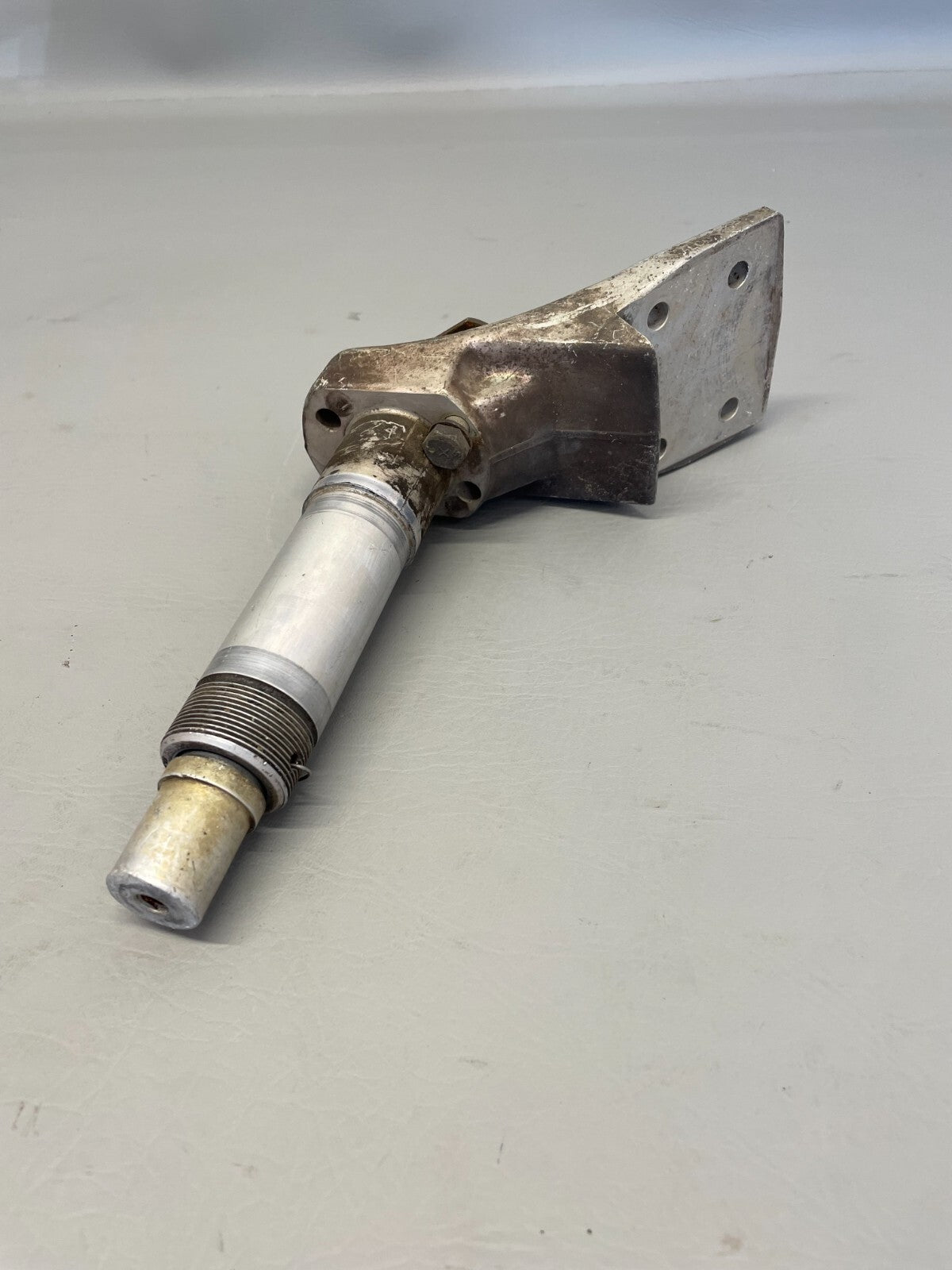 Grumman Axle Main Landing Gear P/N 701042