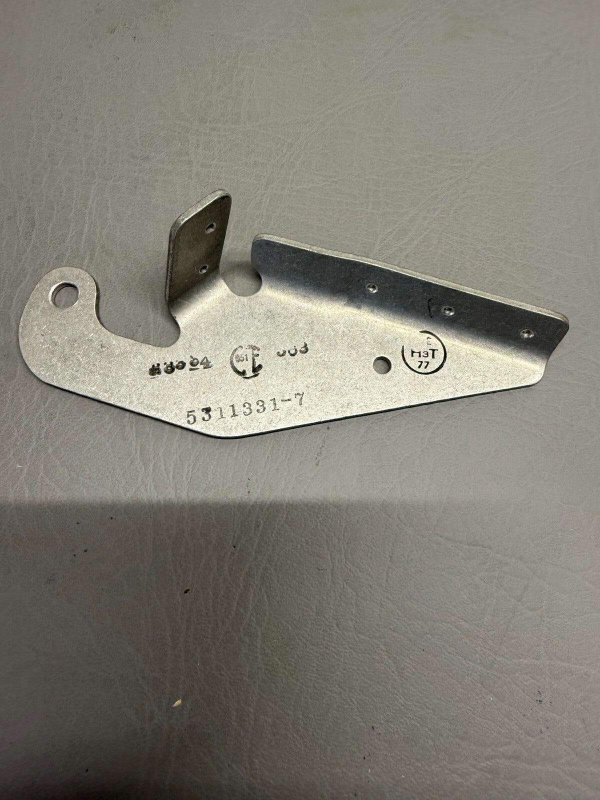 5311331-7 Cessna Bracket