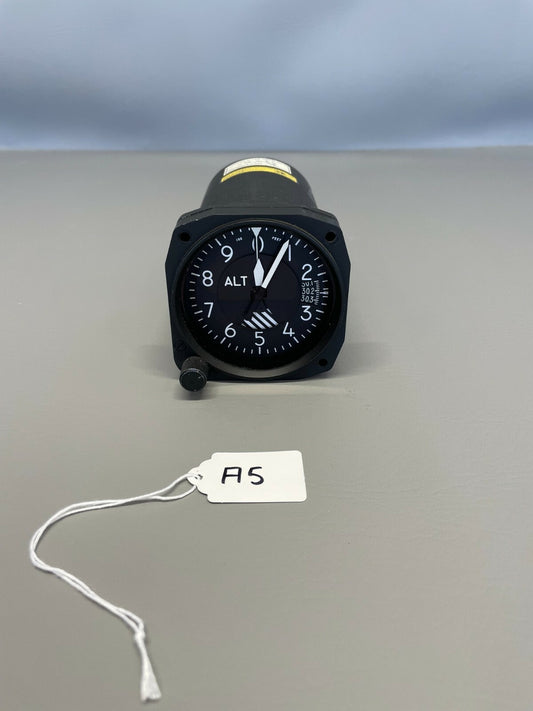 Kollsman Encoding Altimeter (28V) P/N 29020-412
