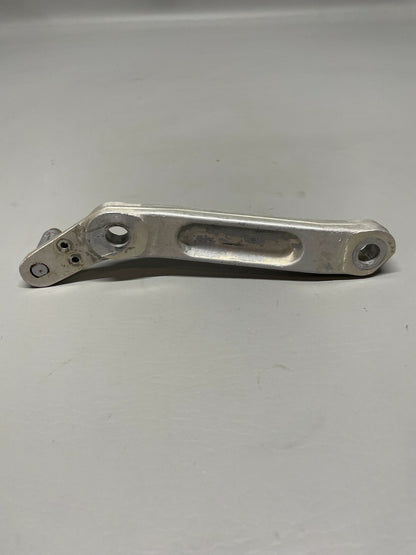 Piper Aztec/Apache Main Gear Link P/N 16188-1
