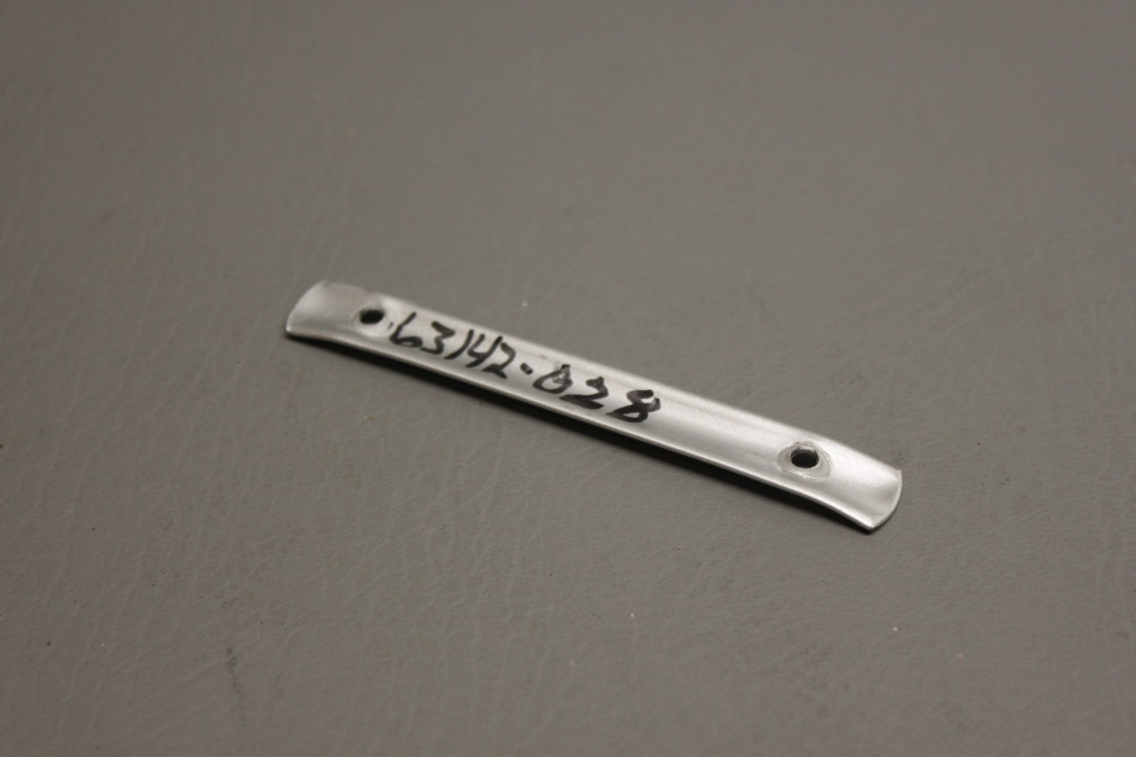 63142-028 Piper Cargo Door Trim Strip