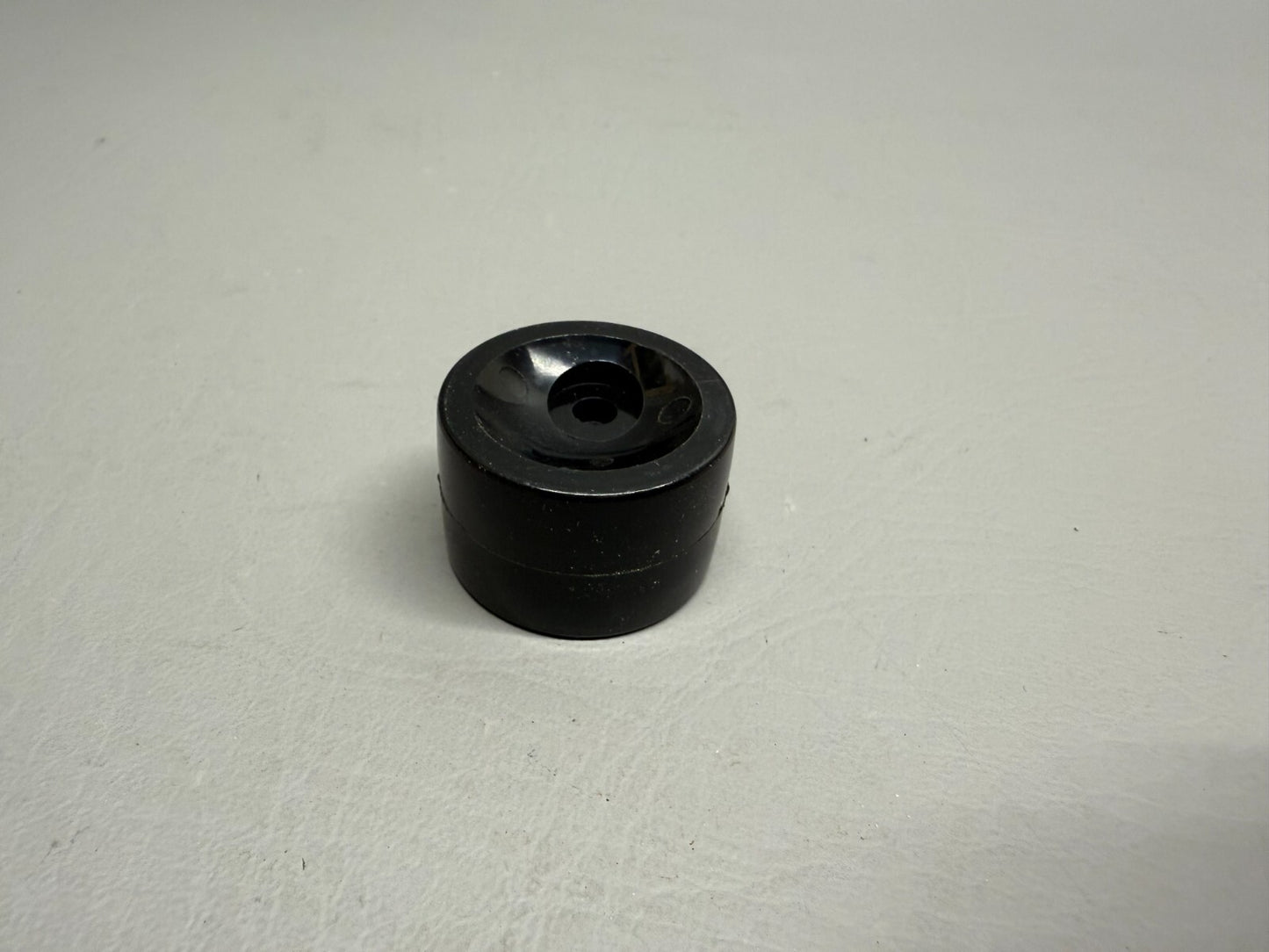 Piper Knob P/N 77439-002