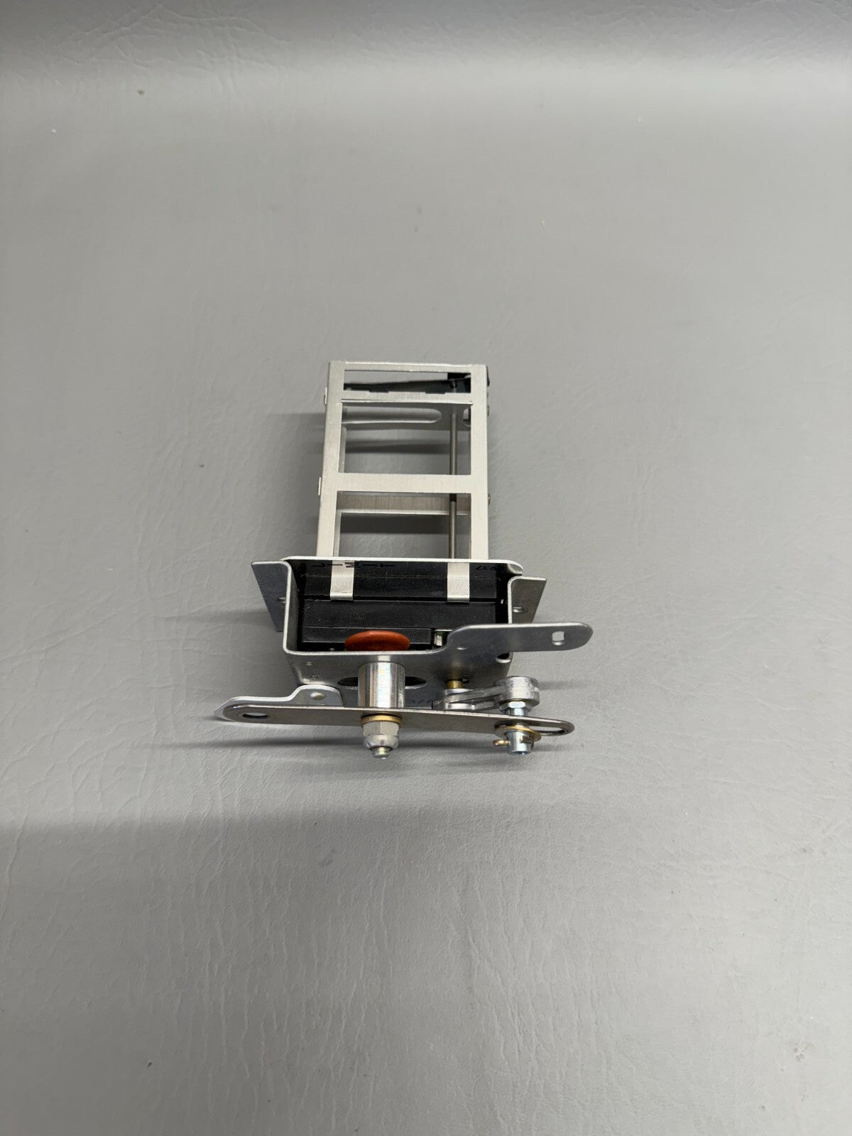 757-573 Piper Seneca Adjustable Duct Switch NEW