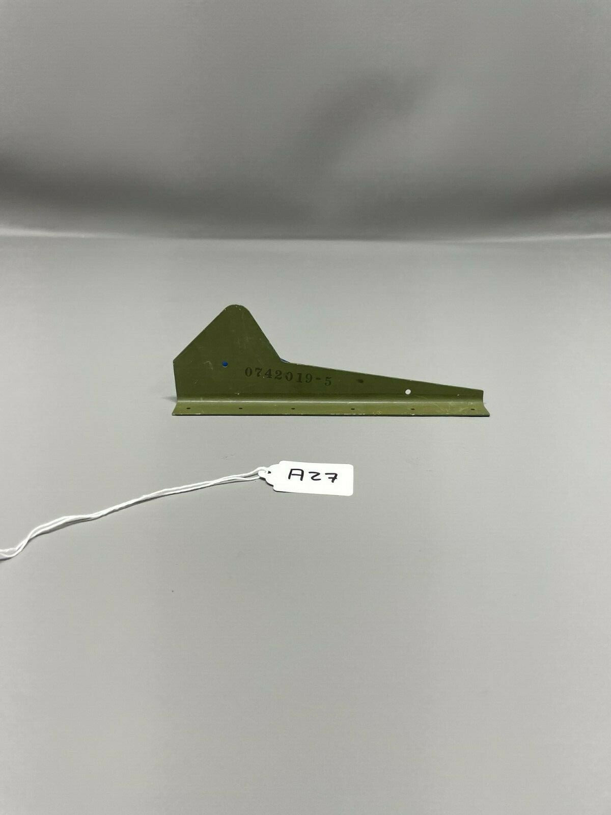 Cessna A185F Bracket Outboard LH P/N 0742019-5
