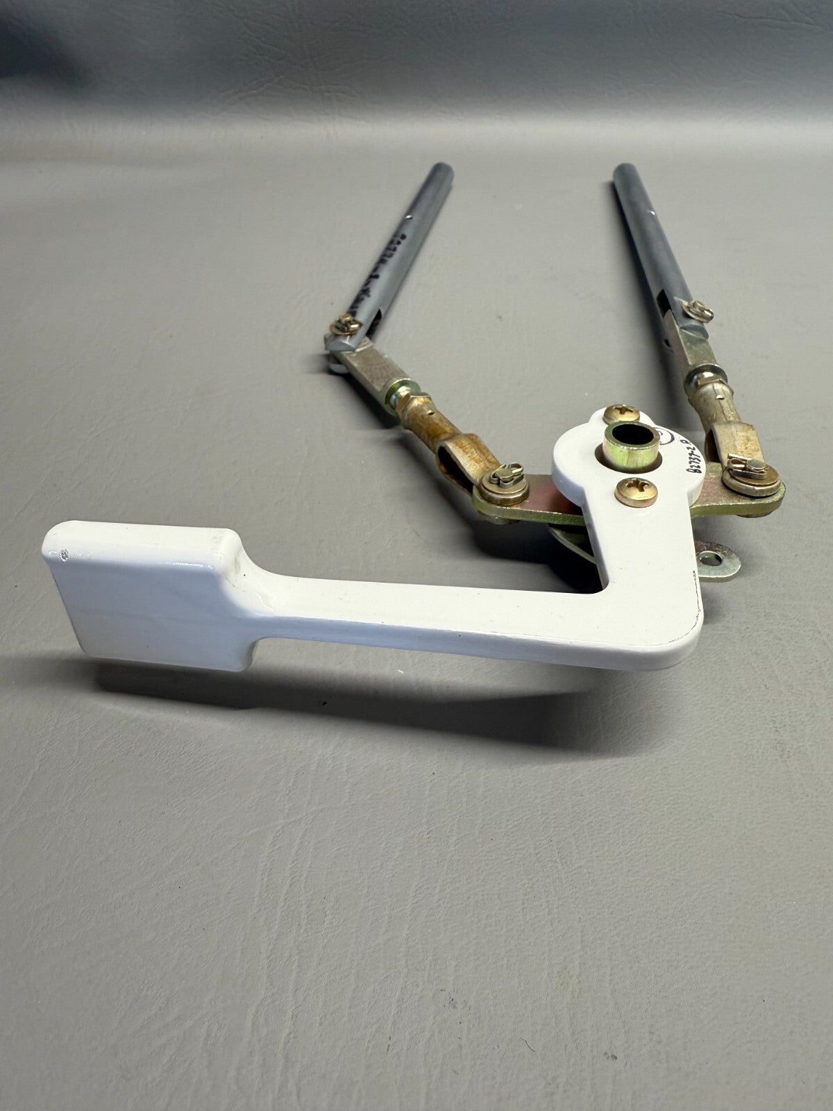 Piper PA-46 PA-46-310P Latch Mechanism P/N 82735-003
