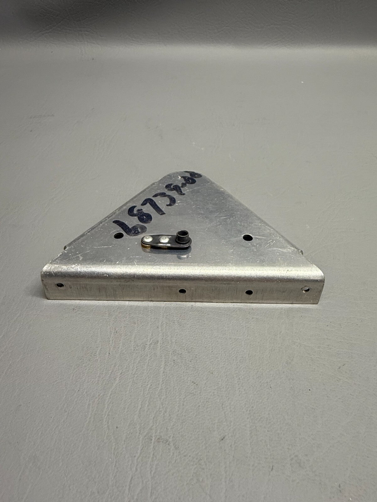 Piper Bracket P/N 68739-000