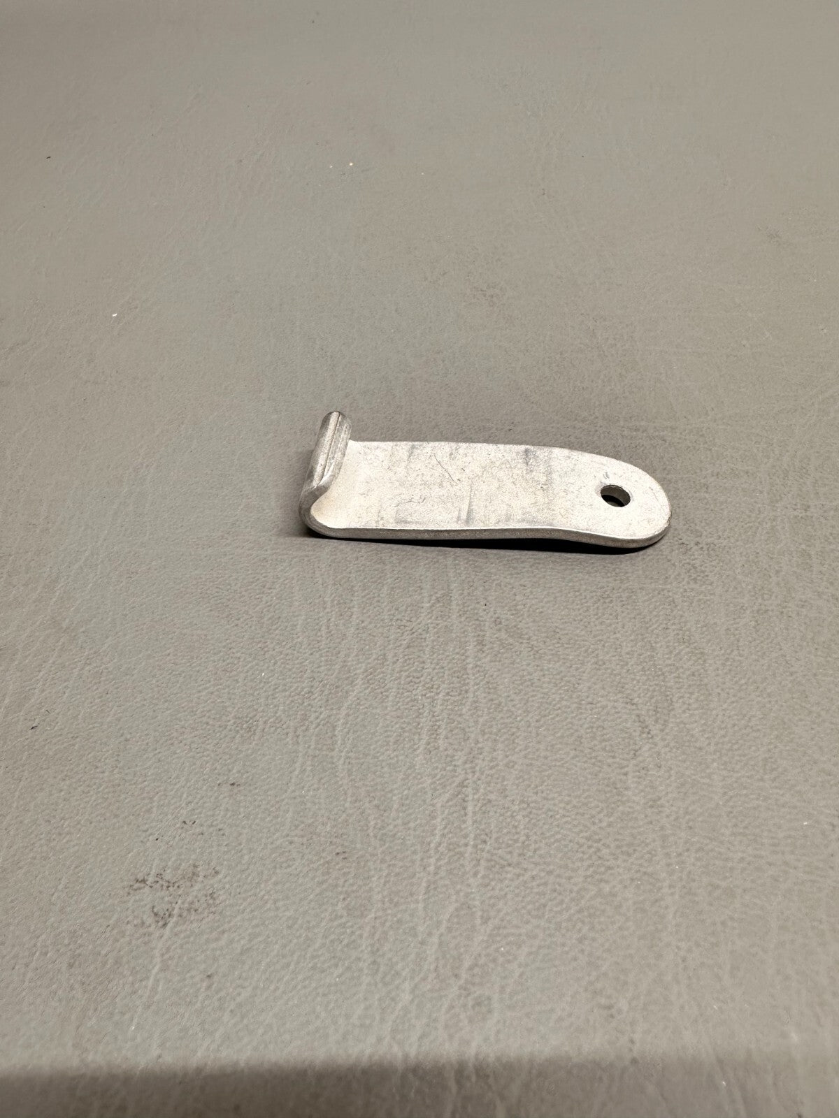 0511232-3 Cessna Shoulder Harness Hook