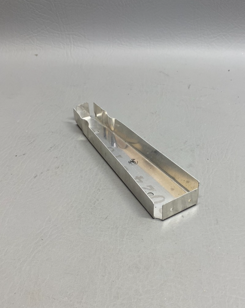 0832144-1 Cessna Rib