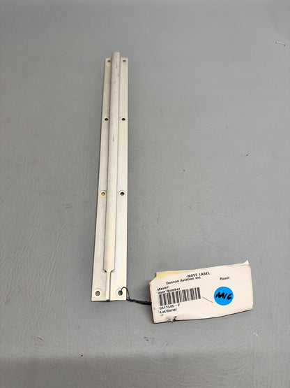0411545-2 Cessna 150 Seat Rail (Inboard)