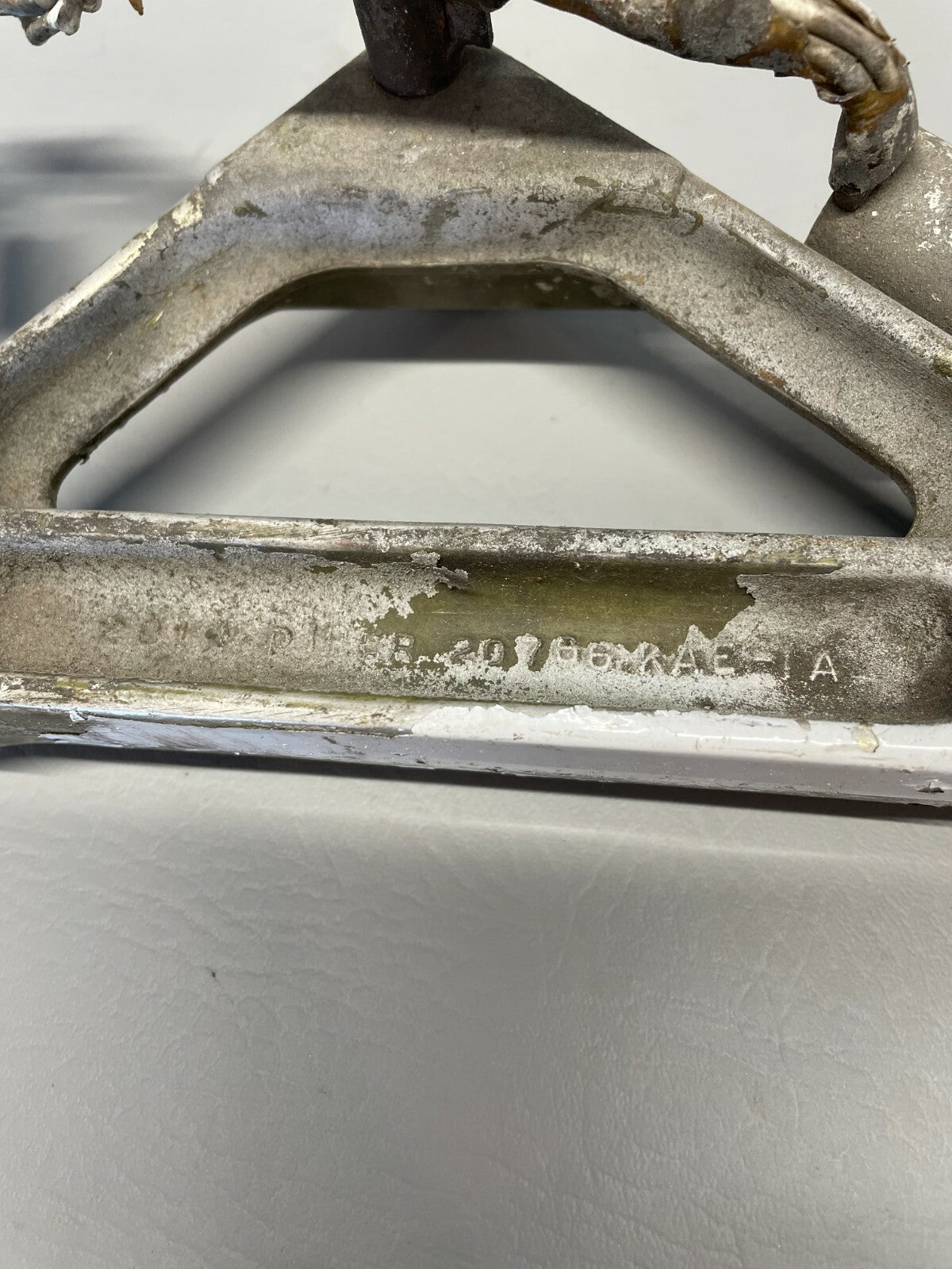 Piper Main Landing Gear Link Assy P/N 20766