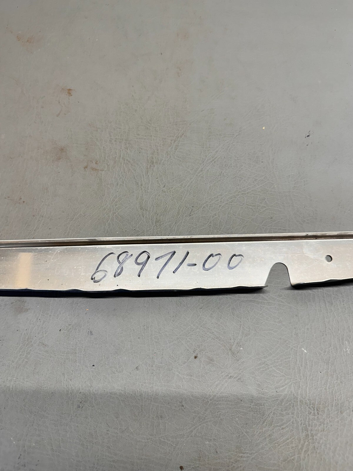 68971-000 Piper Channel Aft Cargo Hatch