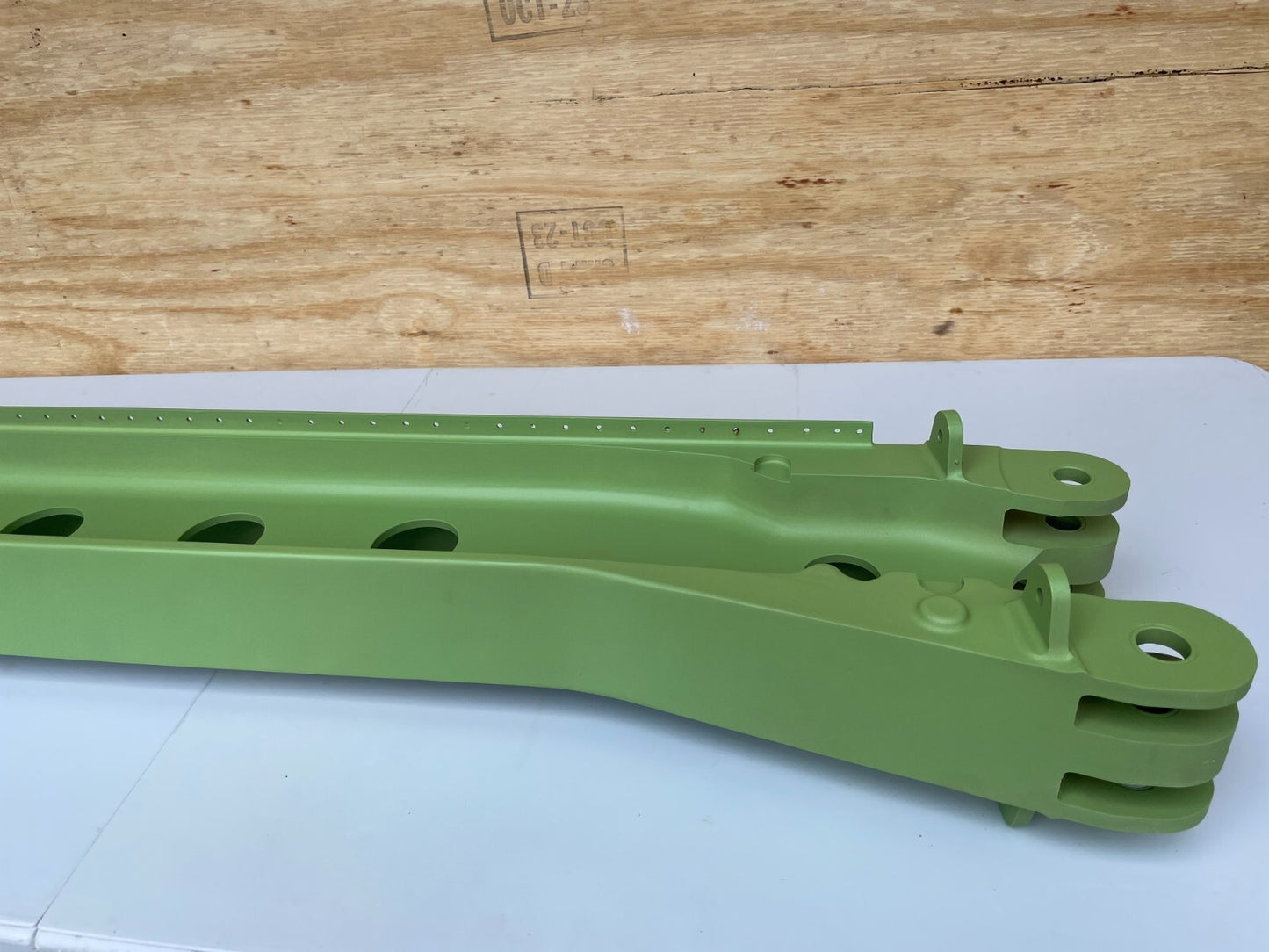 Cessna T210/P210 Carry Through Wing Spar Assy P/N 2110001-1 (Cast 1210702-498)