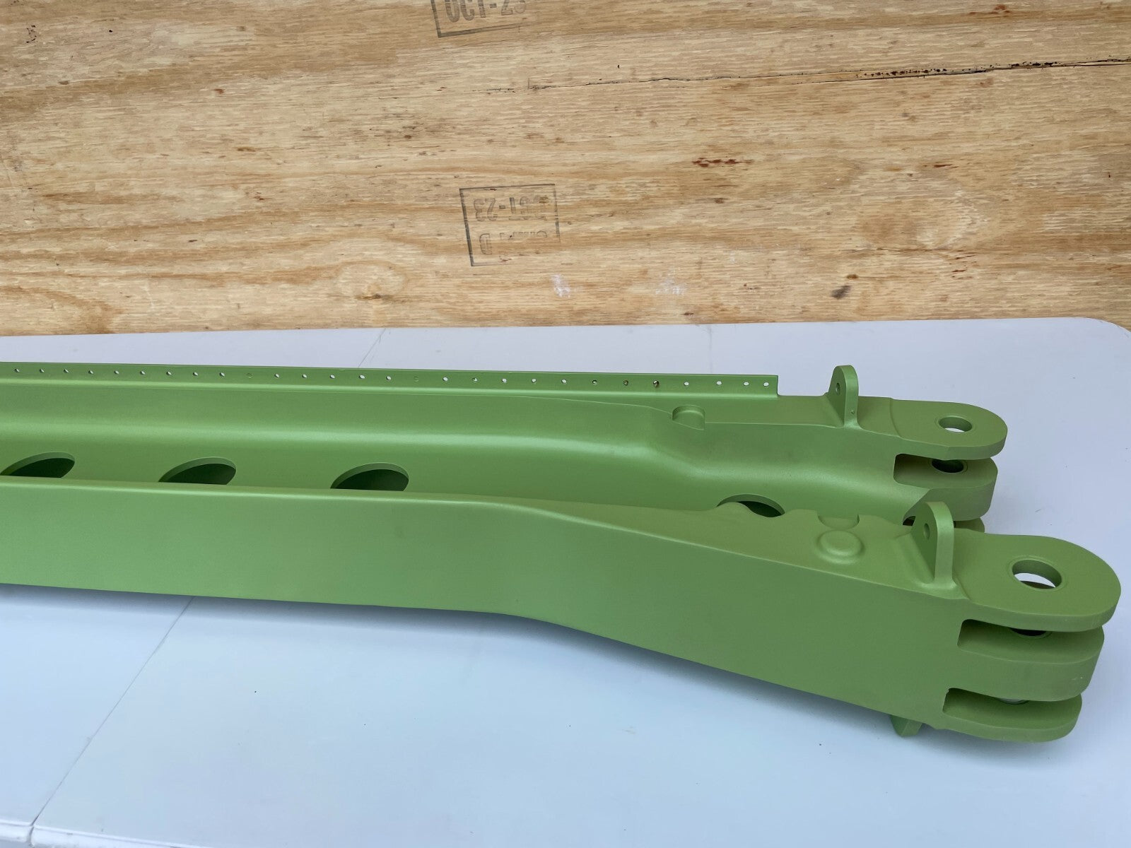 Cessna T210/P210 Carry Through Wing Spar Assy P/N 2110001-1 (Cast 1210702-498)