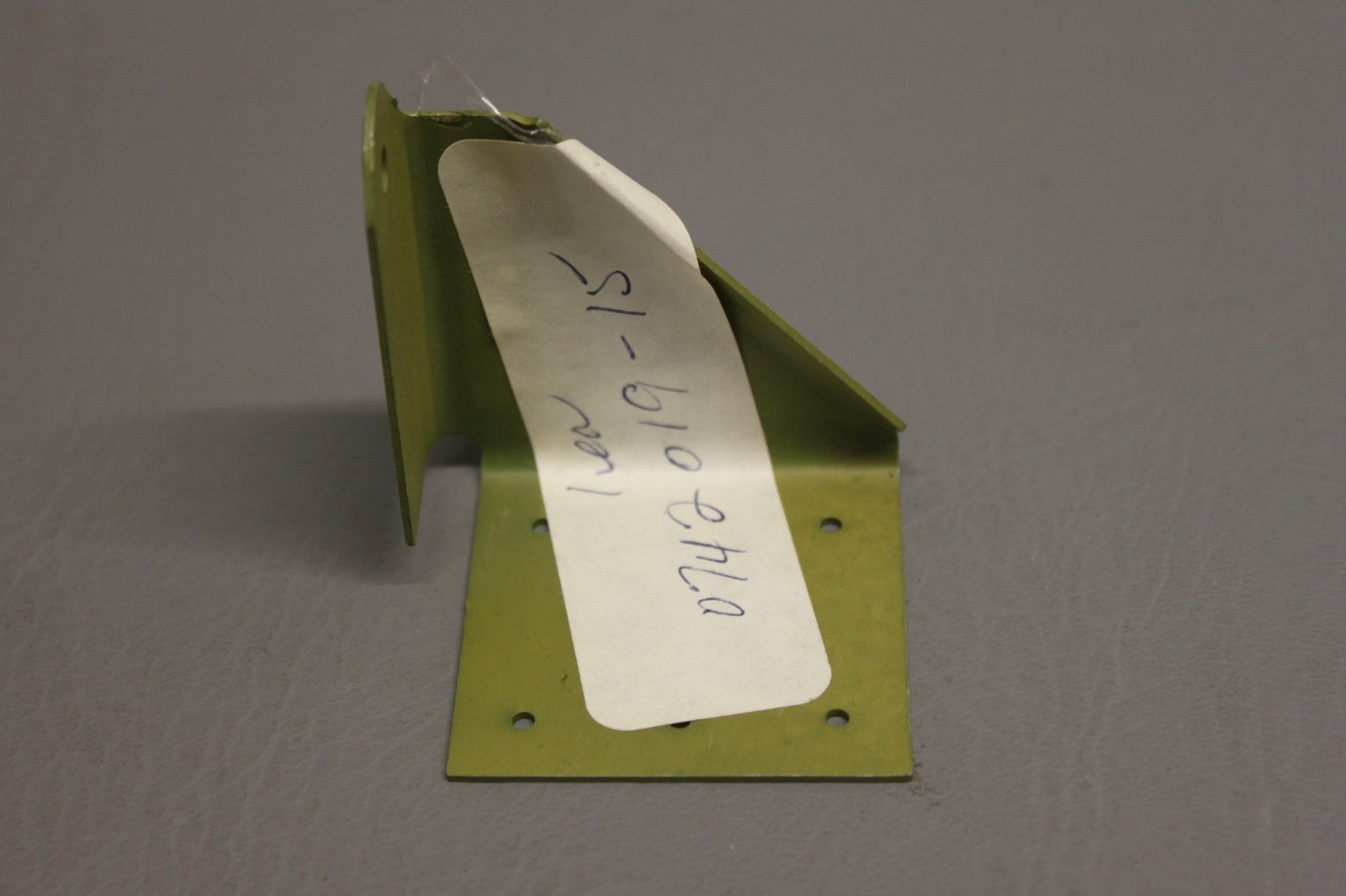 0742019-15 Cessna Bracket