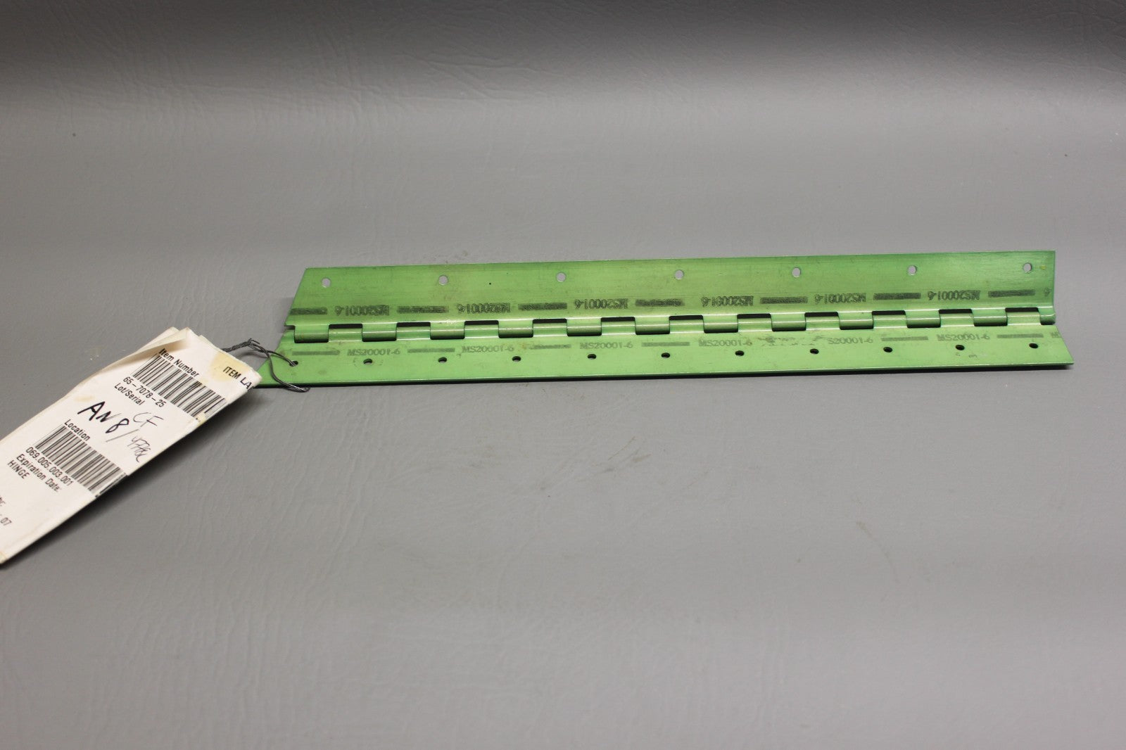 65-7078-25 Aircraft Hinge