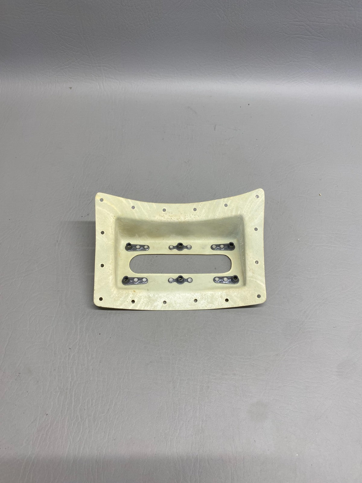 0812485-21 Cessna Bracket