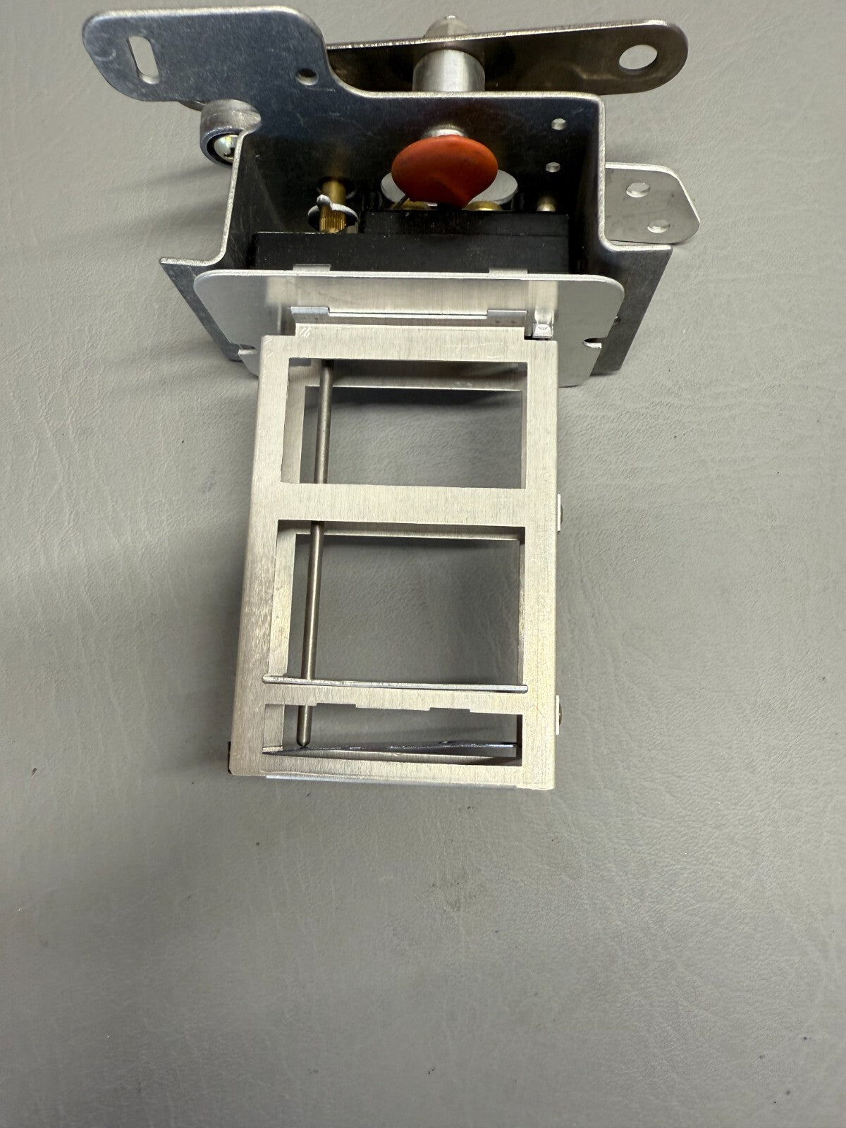 757-573 Piper Seneca Adjustable Duct Switch NEW
