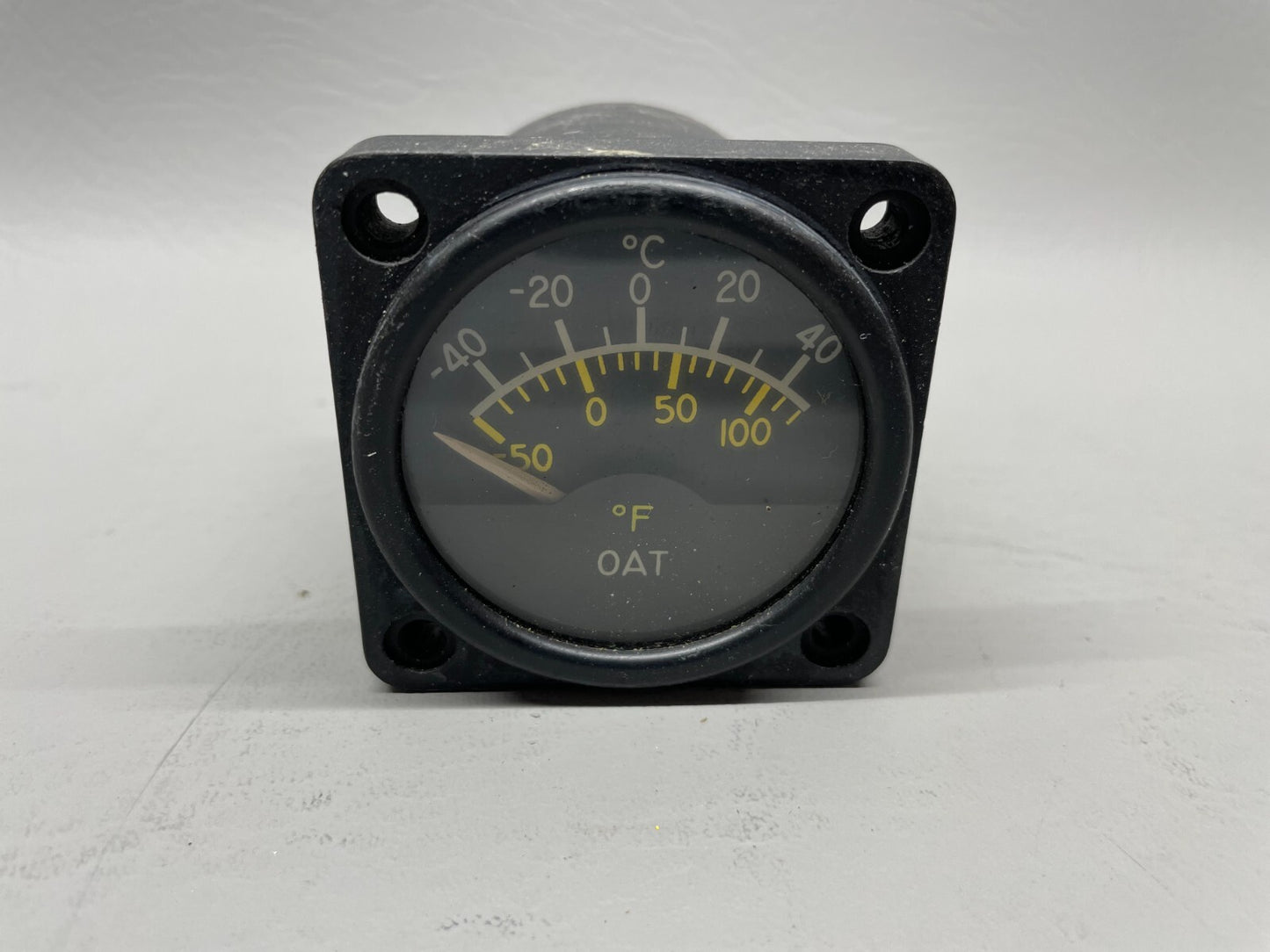 Cessna Outside Air Temp Indicator P/N  C668520-0104