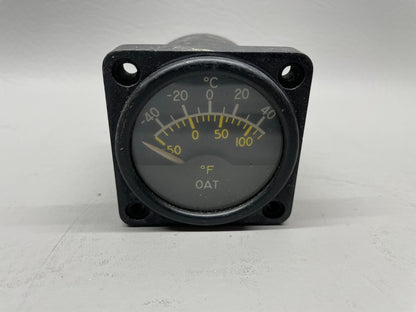 Cessna Outside Air Temp Indicator P/N  C668520-0104