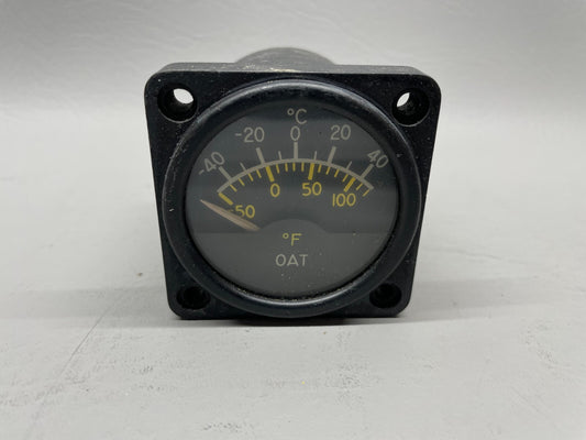 Cessna Outside Air Temp Indicator P/N  C668520-0104