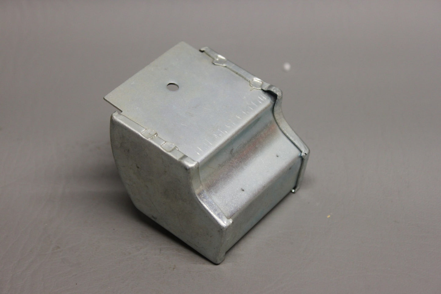 453-141 Piper Ash Tray